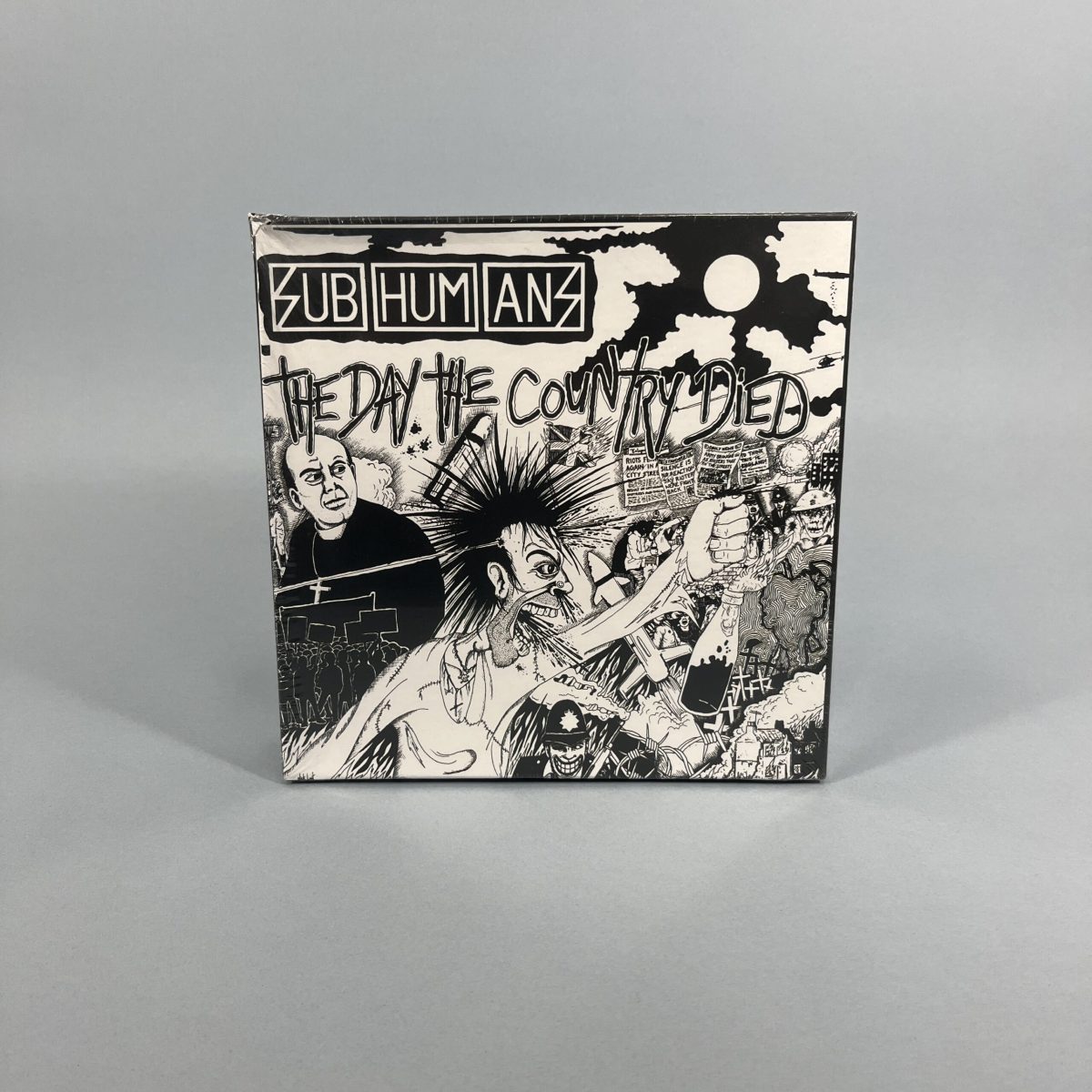 Puzzle Subhumans The day the country died